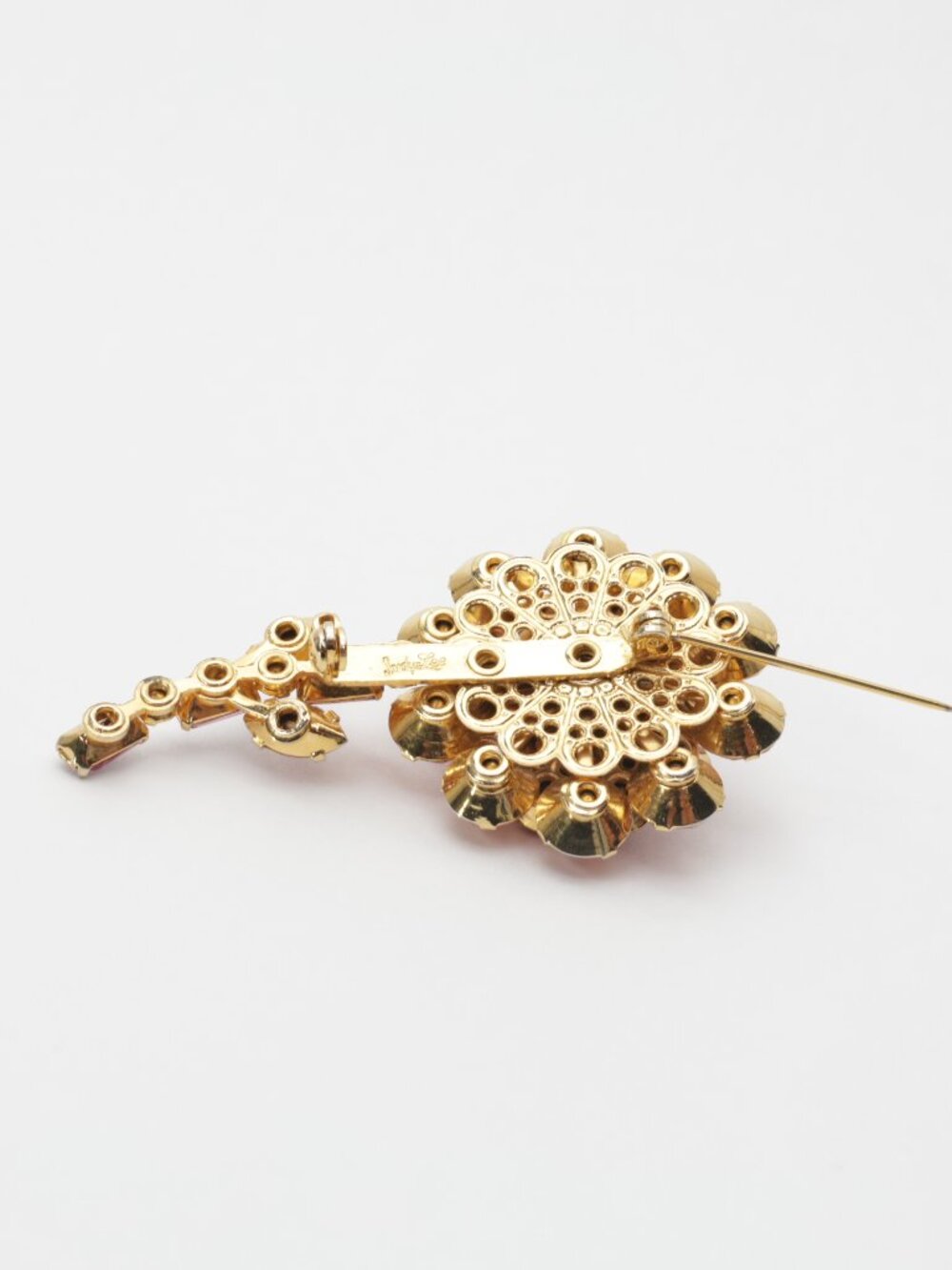 Vintage Signed Judy Lee Pink Domed Shades of Pink Rhinestone Flower Brooch Stem - Picture 5 of 5
